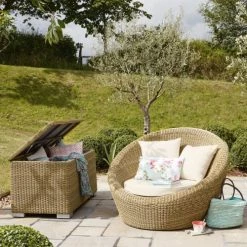 Maisons Du Monde Rangements Extérieur Coffre En Résine Tressée L 122 Cm 9 Maisons Du Monde Rangements Extérieur Coffre En Résine Tressée L 122 Cm -France Parasols Soldes 2022 coffre en resine tressee l 122 cm 1000 9 6 121899 7